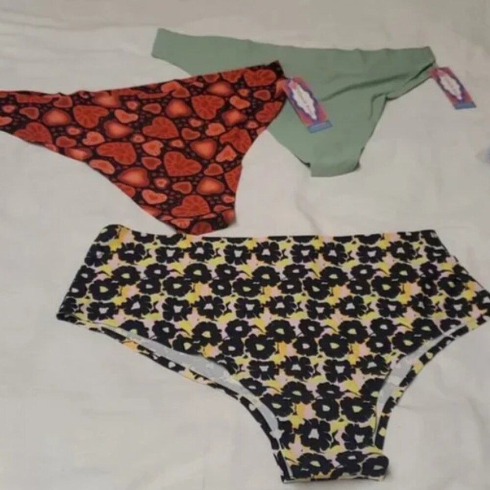 3 Pack Cheek Boss 1 High Waisted Cheeky and 2 Thongs Size 2XL NWT $48